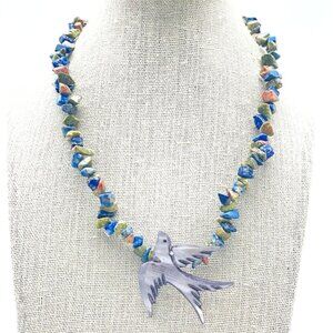 Multicolor Stone Chip Necklace Carved Bird Charm Silver Tone Classic Career LARP